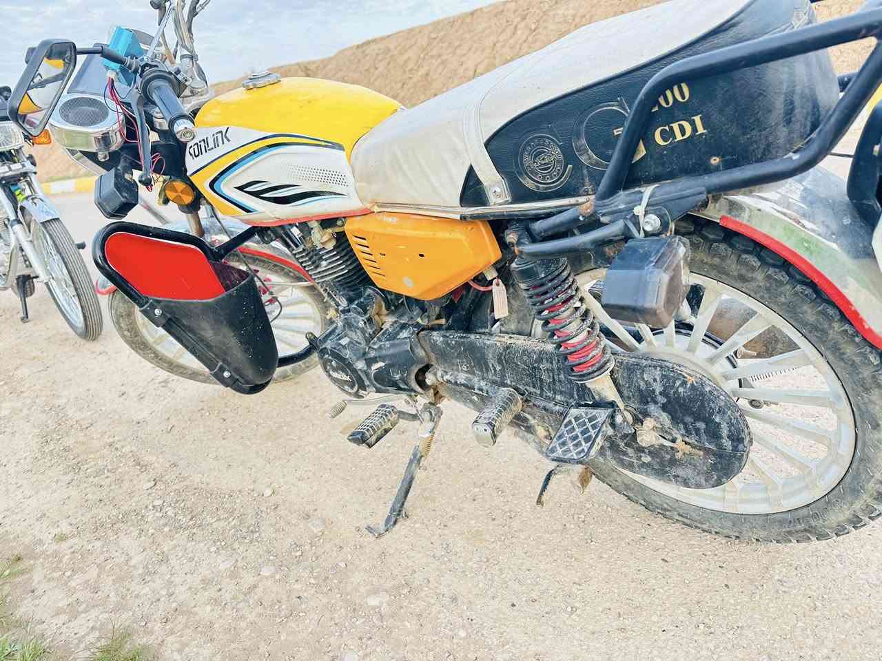 كفالة عامه
أوراق موجودة 
موديل 24 شكل 25 نازل بشهر 12

مكاني ديالى الخالص
الدراجة بلواقع احلة من الصور

725 وبيهة مجال

***********
