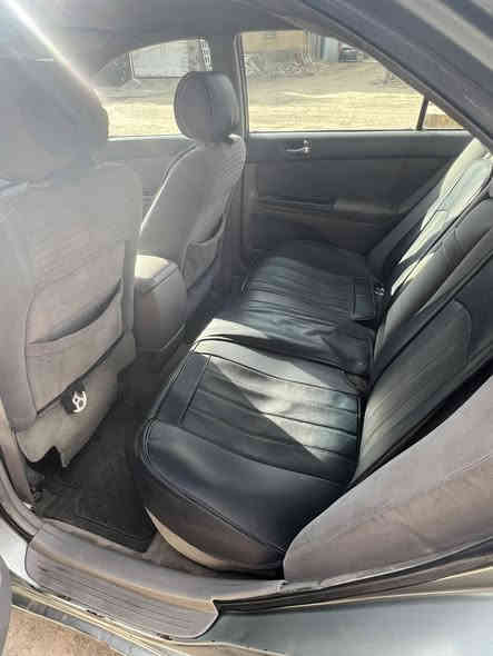 السلام عليكم 
للبيع كامري 2006 ضربه  بل جاملغ الخلفي مصبوغه عام  

كير محرك مكفولات سياره بسمي مشروع وطني سنويه 2027  كشنات كهرباء تحكم ستيرن *********** السعر 80$ بيهه مجال بسيط  العنوان بغداد
