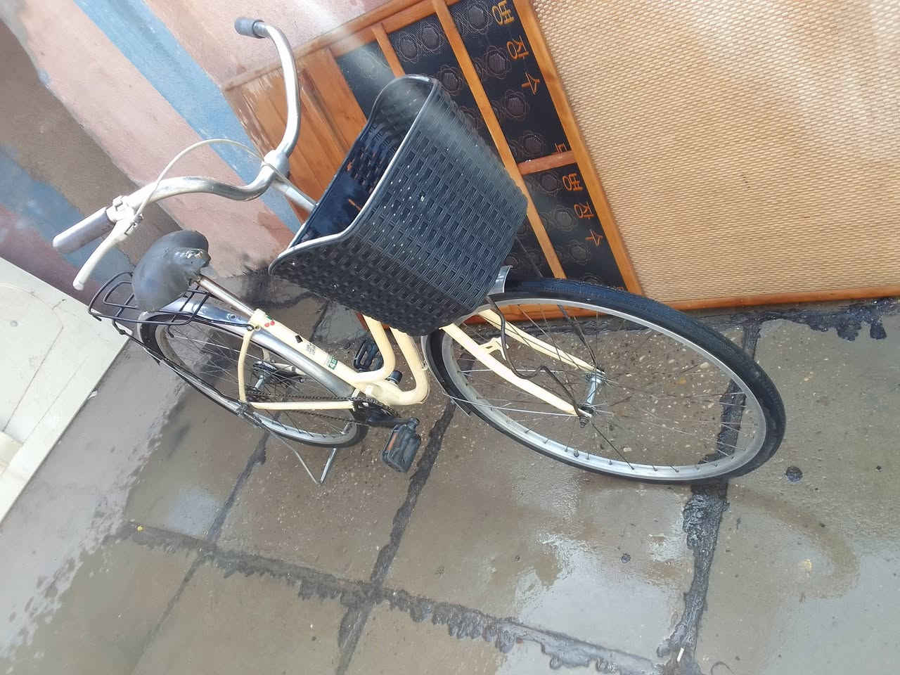 حجم26السعر30لبايسكل مصبوغ ولويل لخلفي بي عواج077196889


**إذا كنت صاحب هذا الإعلان وتريد حذفه لأي سبب، رجاءا أرسل رسالة إلى الدعم الفني**