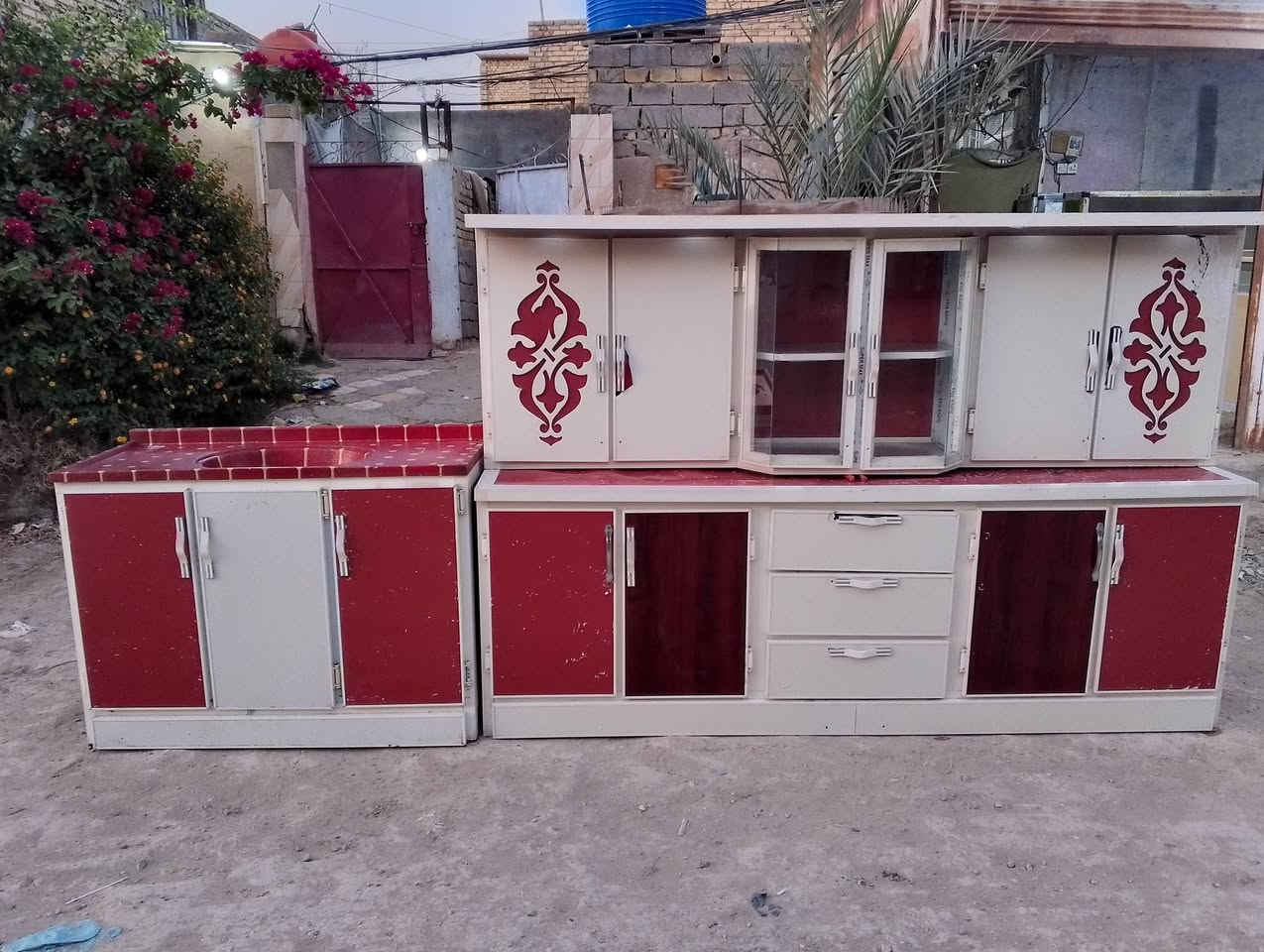 يارزاق كاونتر مترين ونص مع سنكي متر ونص مرمر للبيع بابل قضاء القاسم ***********
