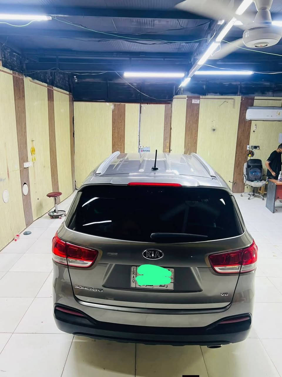 سورنتو موديل ٢٠١٨
وارد امريكي الضرر دعاميه  و وجه بنيد فقط  
مكينه ٦ سلندر 
٧ راكب شاشه كامره خلفي حساس 
رقم واسط 
رقم صاحب السياره  ***********
٢١٠ بيه مجال
مكان السيارة ذي قار /قلعة سكر
