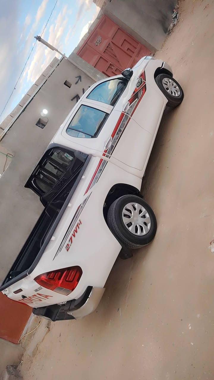 البيع فلاونزه 23 كير عادي ماشيه 75 لف كفاله عامه شرط عله وضع شركه رقم بصره شرط تحويل سعر 237 وبيه مجال بسيط مكان طريق نجف كربلاء عله شارع العام عمود 509 رجأن رجأن المشراي لايكسر بحلال العالم ***********
