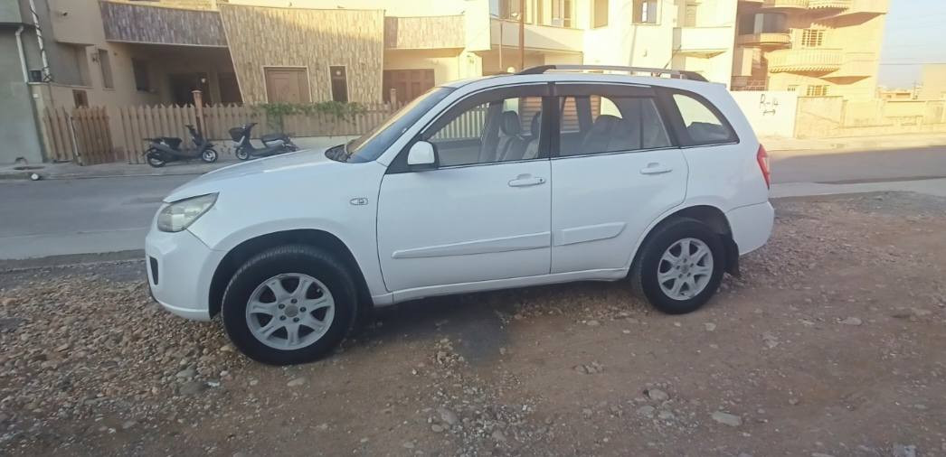 للبيع
سيارة شيري تيكو
موديل  2014
كامل مواصفات
ما بيها لا ضربة ولا صبغ
الشراي   يتصل عل رقم
***********
