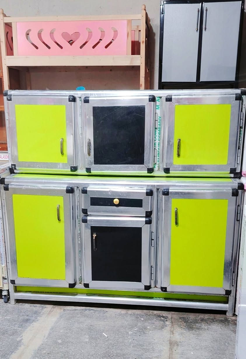 كاونترات مستخدمه وجديد وبأسعار مناسبة العنوان البدير شارع جامع ال حجي رشيد القريشي مجاور جملة جاسم البولاني
***********
***********
