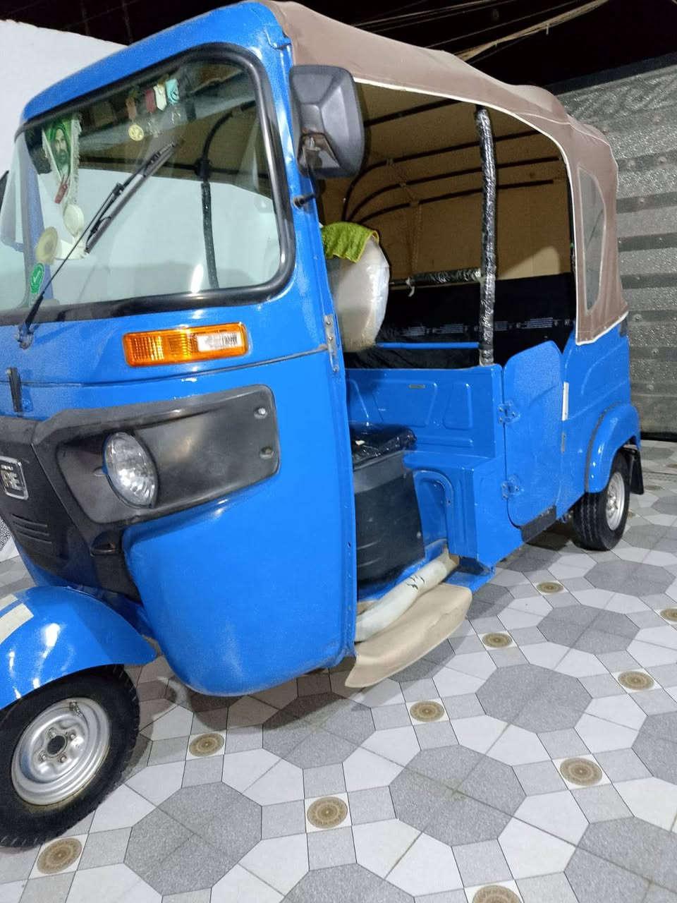 21 رقم كربلاء راعيهه بكربلاء مكينه بوش وبستم مبدلات بيهه صبغ لغوده ثنين تكتك جاهزه كبل لشغل مكاني ناصريه قلعه سكر *********** ب رايدهه ب 7 والشراي يدلل
