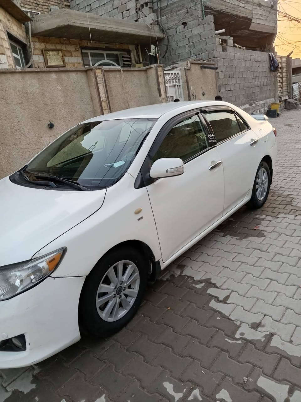 سلام عليكم كورلا موديل 2009 امريكي للبيع مكينه 1800 مصبوغه عام رقم بغداد بسمي مكانه بغداد الحرية
حداديه جديده تخم تايرات جديد امامي  تدفئه +تبريد شغال   رقم تلفون  (***********) سعره (102)وبيه مجال شي قليل
