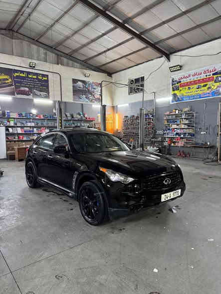 السلام عليكم
للبيع انفنتي FX موديل 2011
ماشية 180 ألف
فول مواصفات
رقم مميز 4 ارقام حرف A بالعافية ويا السيارة الي تصير من قسمته 
سنوية ورقم جديد بس هزة وثاني يوم حولها بأسمك 
عليها تخم تاير ميشلن وويل اصلي مصار شهر ونص شادهم
السيارة كفالة عامة من الحادث والصبغ
گير ومحرك كهربائيات ضمان 
بيها مكانين صغار جداً بارد 
موجود الفحص 
بيها رصعة بالتكمة (مملعوب بيها) ومبينة بالصور
تقرير كارفاكس موجود بدون أي حادث
كلين تايتل
السيارة على إيدي ومعتنى بيها
نظيفة جداً وحتى غرفتها نظيفة 
جاهزة للفحص وين متحب 
السعر 130$ بيها مجال بسيط ومراوس حسب القناعة 
*********** أربيل
