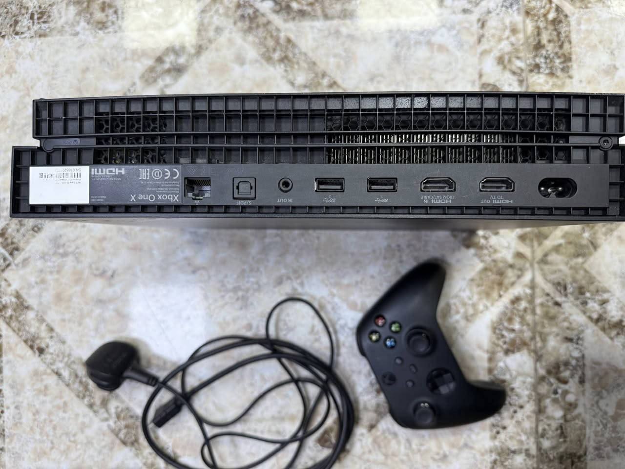 XBOX ONE X 1TB
ما مفتوح و ما بي اشكال يشتغل ٪؜١٠٠ 
كامل الملحقات اصلي و الجوستك مال سيريس اكس وية
السعر ١٩٠ الف
موقع الجيهاز اربيل و متوفر توصيل لكل العراق


**إذا كنت صاحب هذا الإعلان وتريد حذفه لأي سبب، رجاءا أرسل رسالة إلى الدعم الفني**