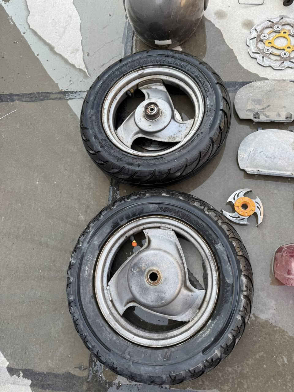 للبيع كله اصلي وكله شغال مال رمبه كلمن وسعره بغداد جديده ***********
