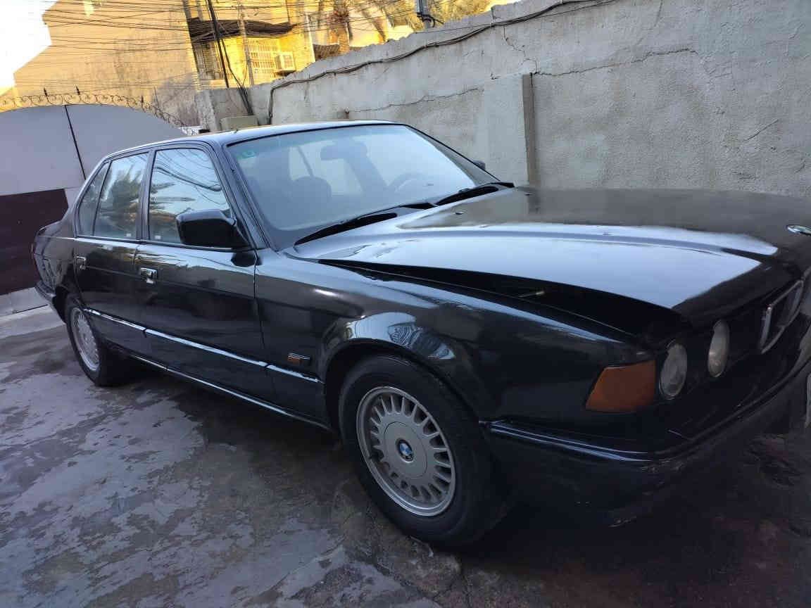 بي ام دبليو اسود كذابي موديل 1991 بغداد حجم 730 محرك 35   داخل اسود جلد دبل جكمجة دبل ايرباك تدفئة تبريد كهربائيات جاهز السعر /50$$ ورقة //***********//
