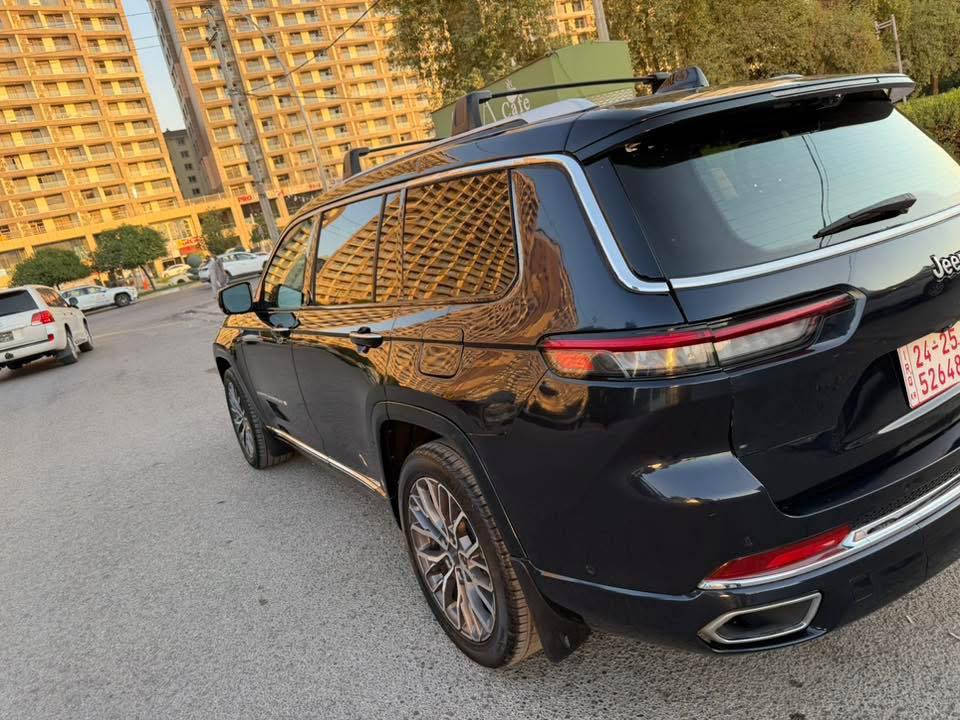 السلام عليكم
2023 JEEP GRAND CHER L SUMMIT
جيب سومت 2023 ( امريكي )
فول فول مواصفات فورويل بانوراما
 ( الفحص والهزة المرور جاهزة )
سعر مناسب 🔥
رقم الشاصي 1C4RJKEG6P8732411
2 كلر اسود
الحادث 
الجاملغ خلفي طرف يسار وجزء من باب الصندوق وصبغ بنيد من امريكا صور الحادث موجودة مع الصور ايرباكات سليمه 100‎%‎ 
المحرك : V6. 3.6L .
العداد : 29 ml
موصفات:
رباعي 4x4
  نظام تعليق هوائي (جكات).
  قيادة ذاتية عند المنعطفات.
  رادار امامي مع مانع تصادم .
  نظام الرؤية الليلية.ناضور ليلي
  تحذير الخروج عن المسار .
  مستشعر نوم السائق مع نظام التوقف الآلي
  تحذير النقطة عمياء ٥ .
  نظام تحذير عند التقاطعات.
  نظام تحذير عند تجاوز السرعة المحددة.
  نظام عرض المعلومات على الزجاج الامامي (HEAD UP
‏(DISPLAY
  نظام تقليل الضجيح داخل المقصورة.
  إنارة محيطية.
  شاحن موبايل وايرلس.
  تعديل وضعيات مقود السائق كهربائيا.
  مرايا تعتيم ذاتي.
  المرايا الجانبية قابلة للطي كهربائيا
مرايا الجانبية فاد
نظام الصوت من ماكنتوش مع 19 سماعة.
ويل قياس 21 انج .
* سقف بانوراما .
  شاشه كبيرة 10.1 انج .
  شاشة للراكب الأمامي .
  نظام الخرائط (GPS) .
  عرض خرائط الطريق على لوحة القيادة.
  لوحة القيادة بقياس 12 أنج.
 5 كاميرات خارجية مع بخاخات ماء للتنظيف.
4 كامرات داخلية
 كاميرا للمرأة الداخلية.
  تصوير حراري ليلي .
  المصابيح الأمامية زنون .
  كشافات الضباب زنون .
  دخول ذكي.
  بصمة على 5 ابواب للدخول الذكي.
  تشغيل عن بعد .
  الصندوق الخلفيي كهربائي .
  فتح الصندوق الخلفي مع حركة القدم.
أقل
  فرش المقصورة الداخلية من الجلد الطبيعي الفاخر.
  اضافات من الخشب الطبيعي للمقصورة الداخلية.
  ذاكرة لحفظ وضعيات الجلوس للمقاعد الأمامية
  مساج للمقاعد الامامية .
  المقاعد الأمامية كهربائية .
  المقاعد الأمامية تبريد وتدفئة .
  المقاعد الخلفية تدفئة وتبريد .
  ستائر للشبابيك الخلفية.
  انارة داخلية LED متعددة الالوان .
  حساسات امامية وخلفية .
  7 راكب 
  مكيف خلفي مع وحدة تحكم منفصلة .
  تدفئة مقود القيادة.
  مانع تصادم خلفي .
  بلوتوث تلفون .
  محدد سرعة .
  نظام التشغيل والاطفاء الاوتوماتيكي
  مكيف خلفي مع وحدة تحكم منفصلة .
  تدفئة مقود القيادة.
  مانع تصادم خلفي .
  بلوتوث تلفون .
  محدد سرعة .
  نظام التشغيل والاطفاء الاوتوماتيكي .
  نظام بريك اوتماتيكي
بعد هواي موصفات اعلى فئه 1/1
السعر انشالله مناسب 37.000 وبيها مجال
مكان السياره اربيل كاتي 
سعر  34000$
                                                                ***********
                                                               ***********
