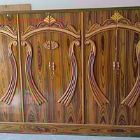 غرفة خشب • للبيع