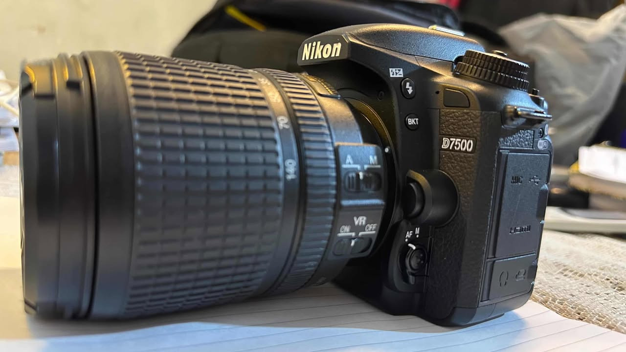 السلام عليكم كامرا Nikon D7500 للبيع بحاله الوكاله
كما موضح نظافته بصوره كامله اي نقص مابيه هيه وكارتونته
ومعداتها بجيس بعدهن كامرا زلغ مابيه 
الاضافات وياها
كفر جلاتيني حمايه
رام 128
للاستفسار : ***********
