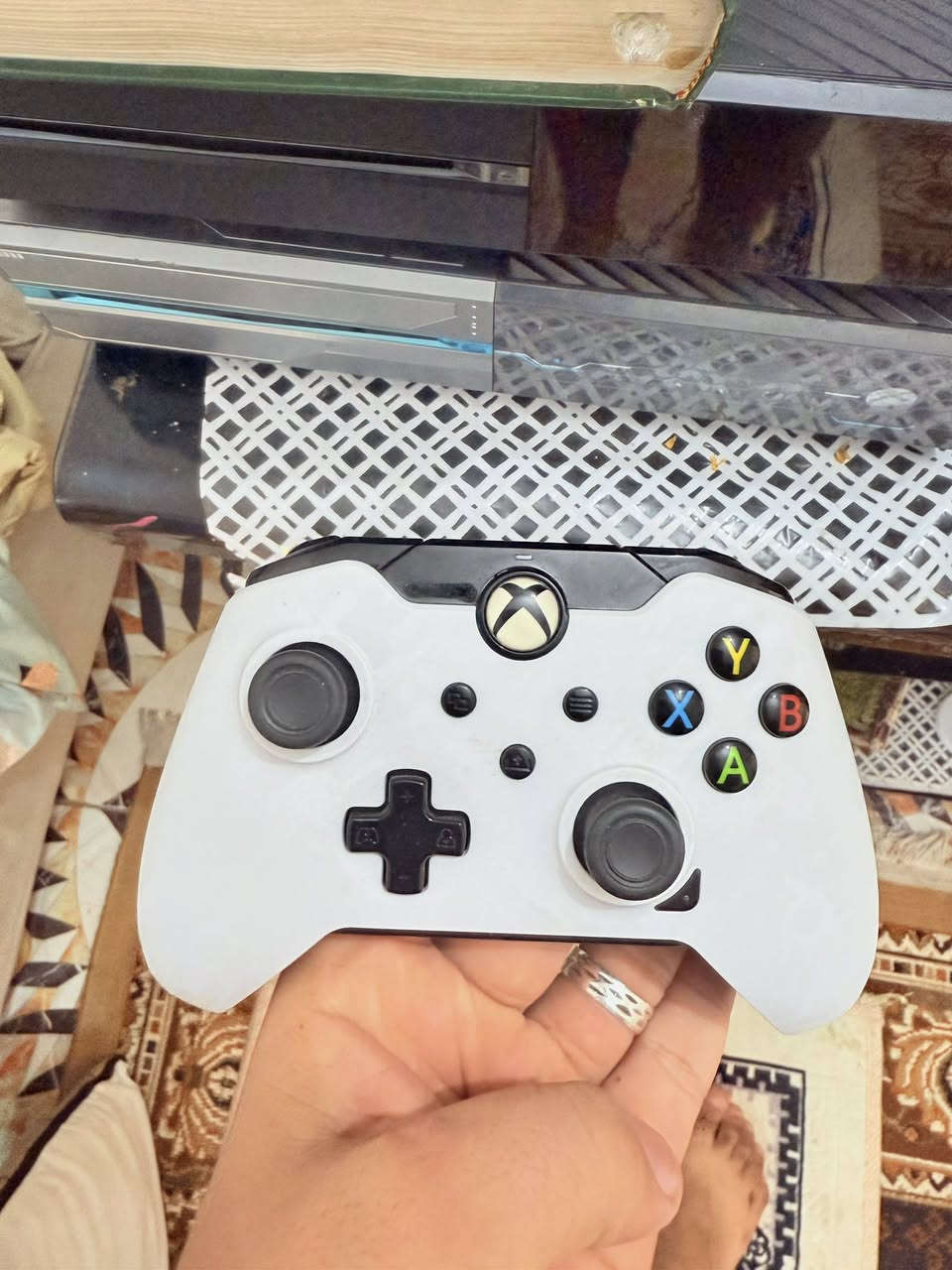 اجهزة اكس بوكس ون فات
الاول لون اسود ذاكرة 500 كيكا  شغال وما بيه اي خلل

الثاني باندل خاص ذاكرة واحد تيرا فقط مشغل الاقراص بيه خلل

ملحقاتهن ( اثنين جوستكات واحد بلوتوث والثاني واير) مع اثنين اقراص 

السعر 150 الف اثنينهن بسعر بلي 3


**إذا كنت صاحب هذا الإعلان وتريد حذفه لأي سبب، رجاءا أرسل رسالة إلى الدعم الفني**