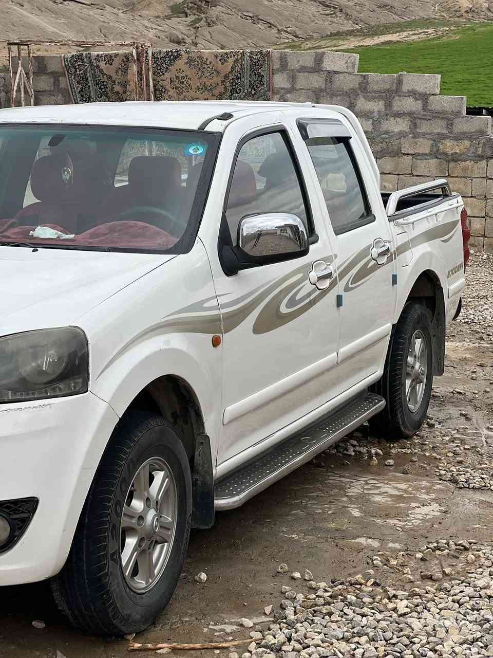 كريتول 2014  محرك كير شرط  صبغ ما بيها طخه خفيفه جاملغ الكدم 
سياره حيل حلوه 90بيها مجال
***********
