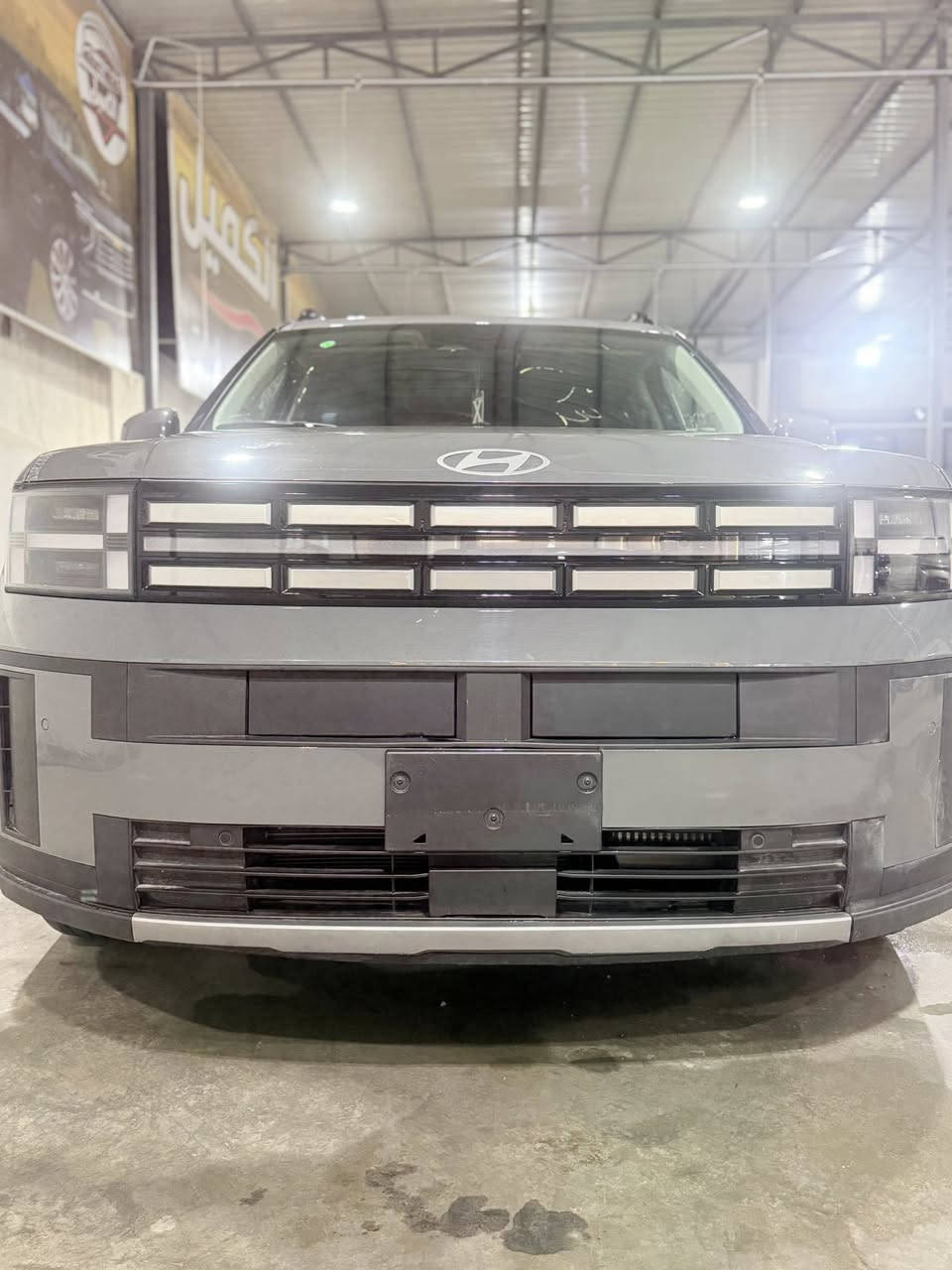 السلام عليكم سنتافيا 2025 دخول جديد سياره جديده لوك ماشيه 8 آلاف مشي امريكا فقط مامشيه بلعراق فول عده الفتحه لون إسمنتي 
حادثه فقط باب الخلفي صبغ وجاملغ بارد العنوان بغداد السعر 218 وبيه مجال *********** جميله شارع خير الله
