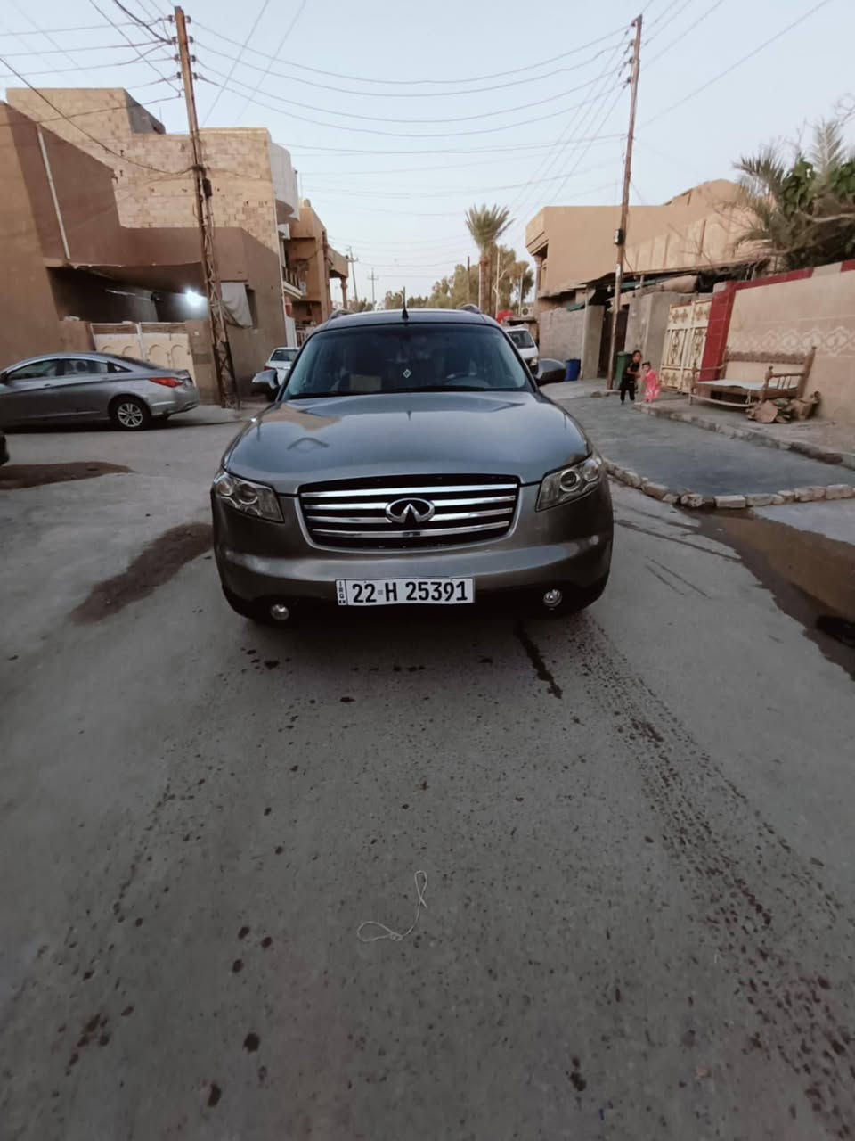 السلام عليكم ورحمة الله وبركاته
انفنتي Fx35 ٢٠٠٧ 

رقم اربيل بأسمي وكاله عامه مطلقه 

محرك ٦ سلندر ٣٥٠٠ سبورت 

كير اوتو

صدر حداديه بحاله ممتازة 

كهربائيات كلها شغاله 

السياره حادثها جاملع امامي ايمن  ومصبوغه عام اثر جراد 

تخم ويل تو سايز مال جارجر وتخم تاير جديد 

شاشه اصليه كاميرا شغاليه 

باب خلفي شفط 

السياره جدا نشطه 

بيع أو مراوس السعر ٨٠ وبيها مجال بسيط 

مكانها بغداد ابو غريب الحصوة 

رقمي *********** بي واتساب
