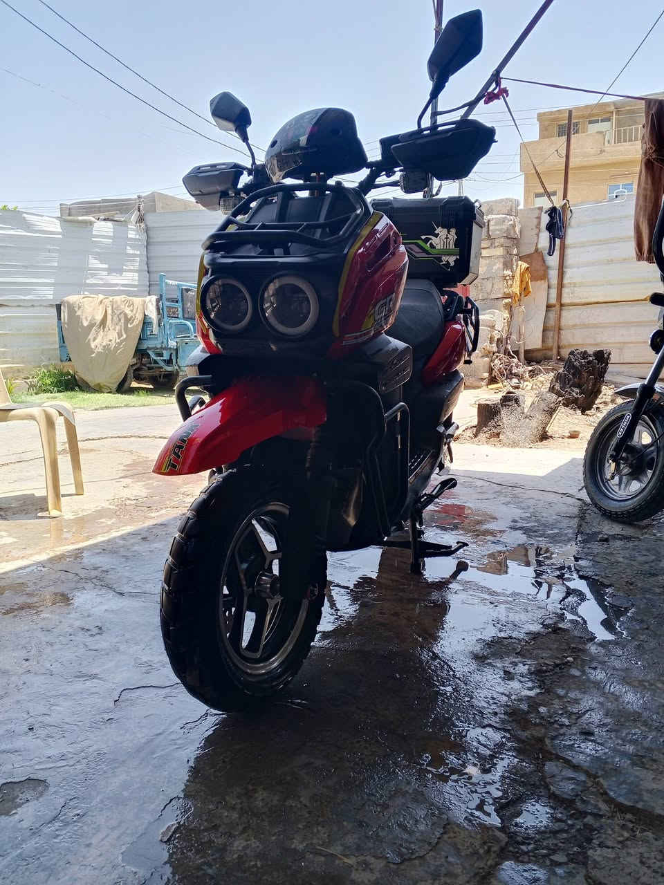 #متاح داجه اباتشي جديده بعدهي بطاريات مسطره جدد
كهربائيات كلهن شغاله 
تايرات جبلي 
سرعه 90 حقيقي 
ملف 3500
تمشي بلشحنه الوحده 70كم
شارع مقابيل الرياضي شارع الصديق قرب مدرسه الخطاب 
الهاتف ***********
