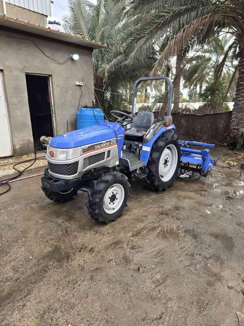 اسكا ياباني حديث
دخول جديد نضيفه جدآ على وضع الشركه محرك كير اكسل كله مكفول محرك ٣ سلندر دبل اكسل باور استيرن تخم تاير جديد ملحقات رفاس فقط حجم 26 ممشتغله ولا متر داخل العراق 
العنوان بابل 
للاستفسار اكثر 
***********
