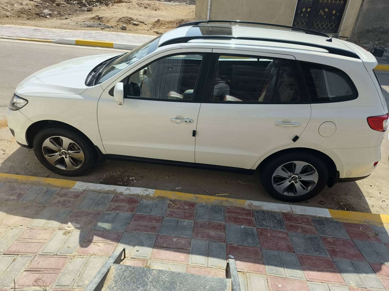 سنتافي موديل2012 وارد خليجي مواصفات كويتي فول واحد علا واحد سياره جديدة بمعنى  كلمه مكفولة كفاله عامه سياره علا وضع شركه توه مشت 200 رقم أربيل دولي سياره هزه وسنويه جداد سعر 153 سياره جديدة وحلا من صور الشراي *********** مكان سياره كربلاء
