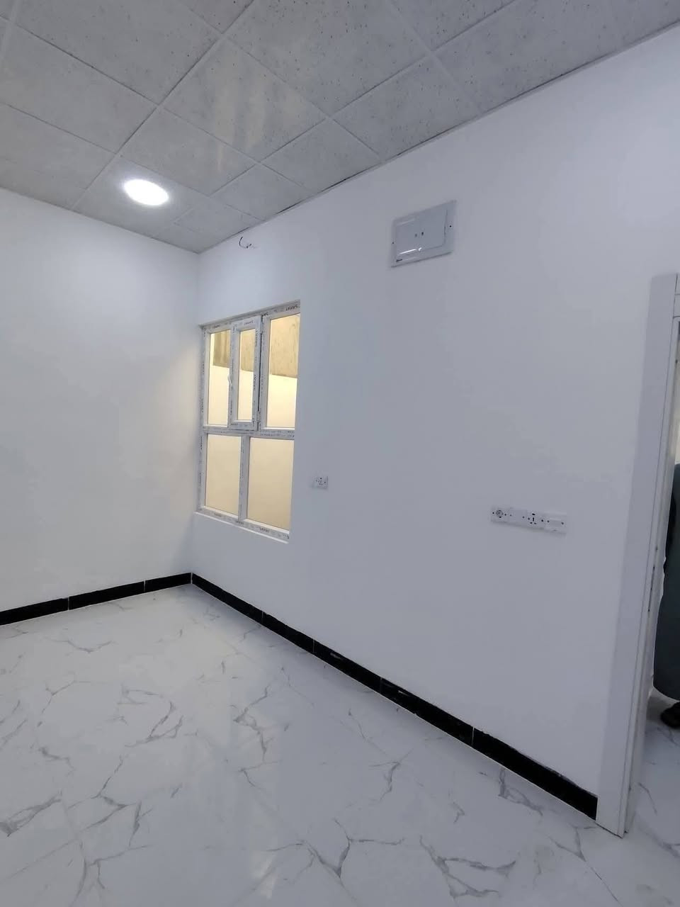 للايجار دار 100متر صفر  
مساحه 100متر  طابق واحد  مستقل حي العسكري  قرب من ماركت  النور 
سعر 250 قفل +  مكتبيه المكتب  
للاستفسار ***********
