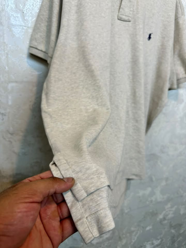 Polo
RALB LAUREN
اصلي وكاله
غير مستخدم 
الخامه قطن 
بارده
القياس xxl


**إذا كنت صاحب هذا الإعلان وتريد حذفه لأي سبب، رجاءا أرسل رسالة إلى الدعم الفني**
