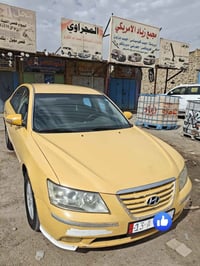 سيارة سوناتا وارد كوري موديل2011 حادثها مدكر امامي رقم انكليزي مصفرة ه...