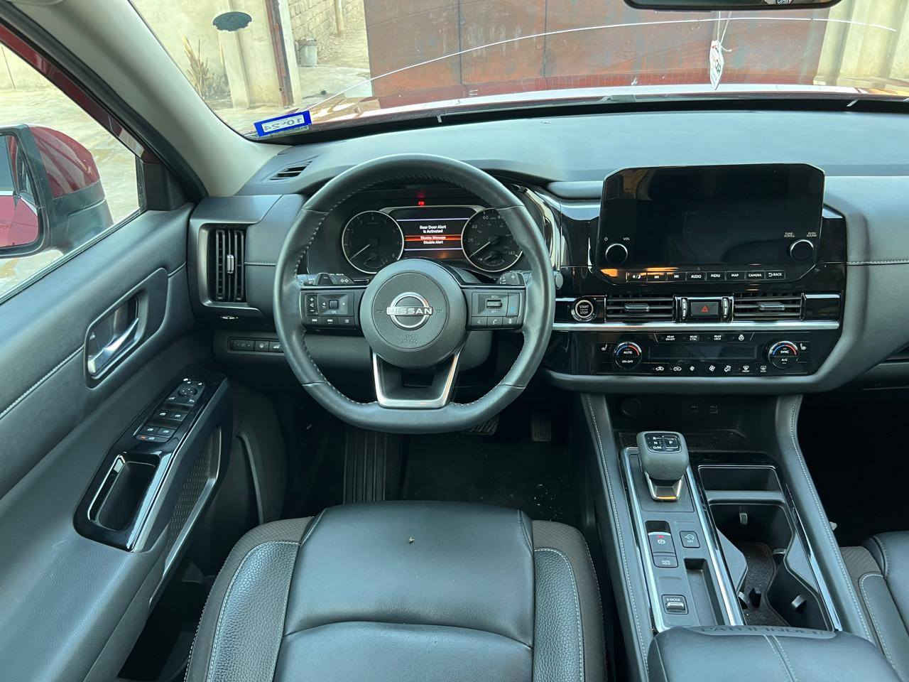 للبيع ٢٠٢٣
ضرر موجود بالصور باب الصندوق الخلفي
للتواصل ***********
