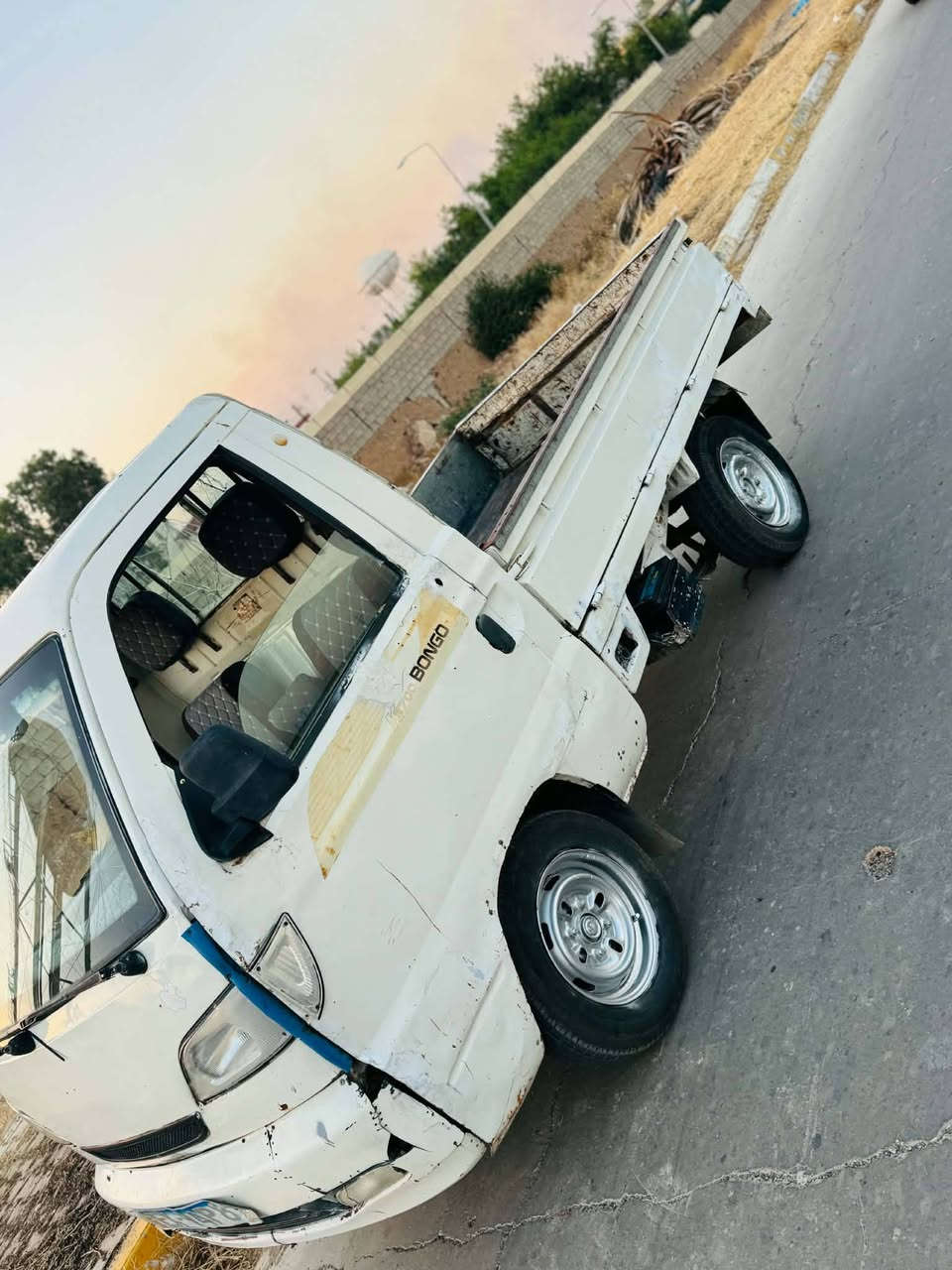 هيفه البيع موديل 2011 كير محرك شرط صدر جديد تخم تاير جديد دوشمه جديده كهربيات شغاله كلها اوراقها كامله السعر 13 وبيها مجال شوي المكان الحويجه ***********
