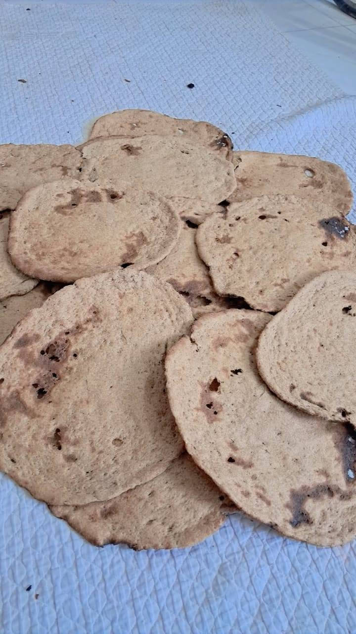 متوفر خبز حار كل يوم بيومه 35كرصه ب 5وخبز شعير 20ب5


**إذا كنت صاحب هذا الإعلان وتريد حذفه لأي سبب، رجاءا أرسل رسالة إلى الدعم الفني**