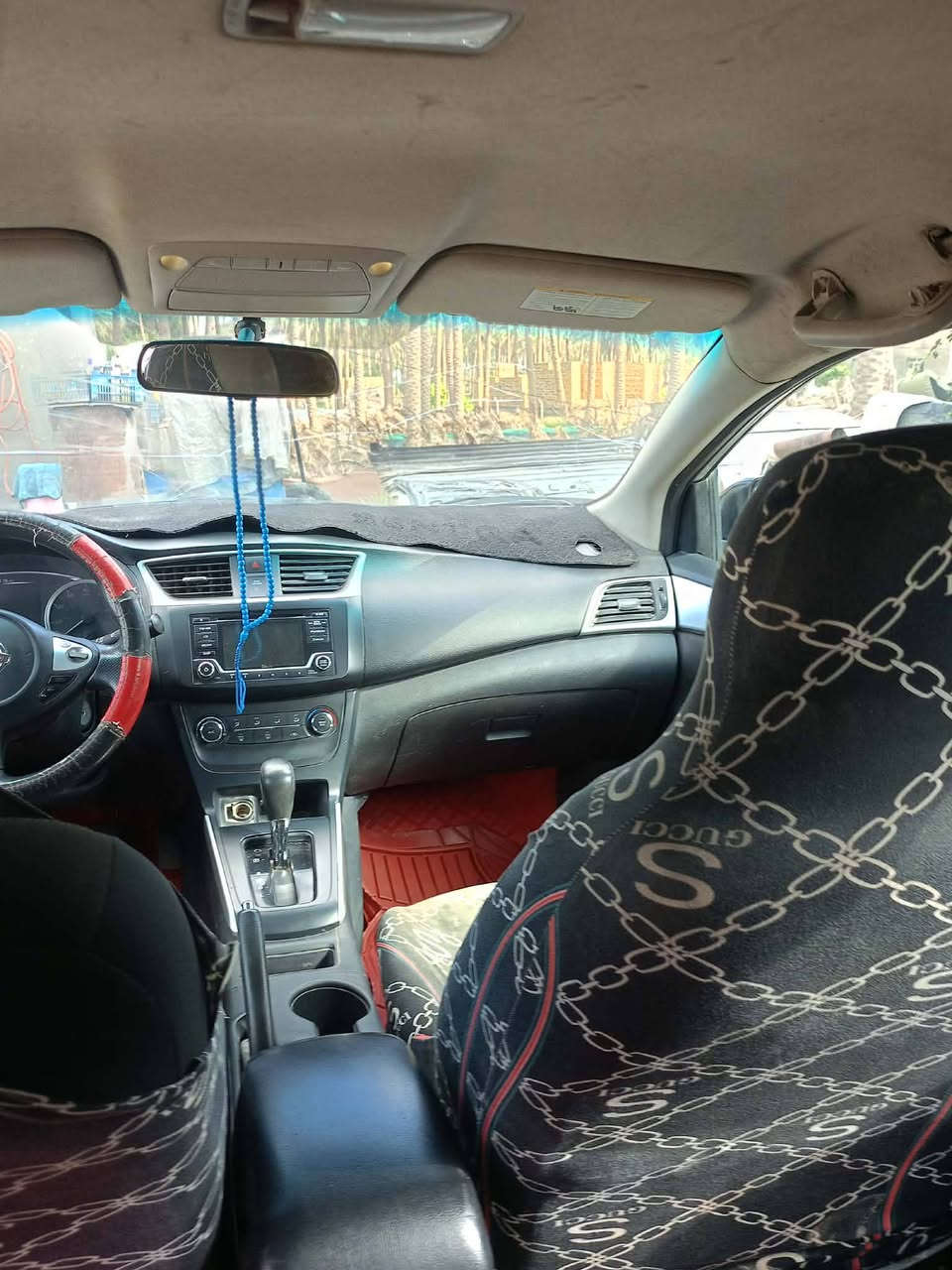 السلام عليكم سياره نيسان سنترا للبيع  موديل 18 سنويه ما ساقطه      مامتوتجد على فيس 
هذا رقم صاحب سياره ‏‪‏‪***********‬‏
