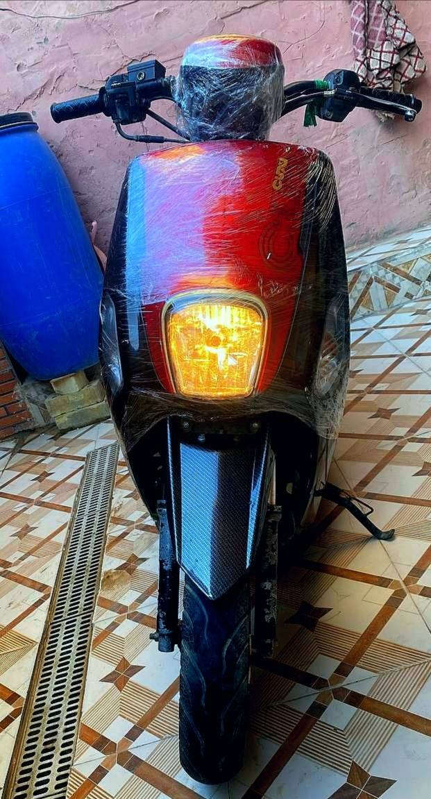 السلام عليكم دراجه بوليسي للبيع 
موديل 2025.شغاله سلف هندر بكل وقت. 
 مكينه ماكس ياباني120محرك مامفتوح تجي وتفحص 
دراجه  نظيفه كامله من كلشي كل نقص مابيها تجي وتفحص وتقتنع يله تاخذ 
 شلعه معدل يخبلان  دراجه كهربائياتها كلها شغاله  لايت عالي ناصي اشاير يمنه يسره كلهن شغالات.  
تواير مبدلهن جداد كدام ووره. 
سبب البيع(متوازي على قصد واريد ابيعها) 
السعر: 325وبيها مجال 
المكان: كربلاء شارع الحر  
الرقم: ***********.وبي وايتساب
