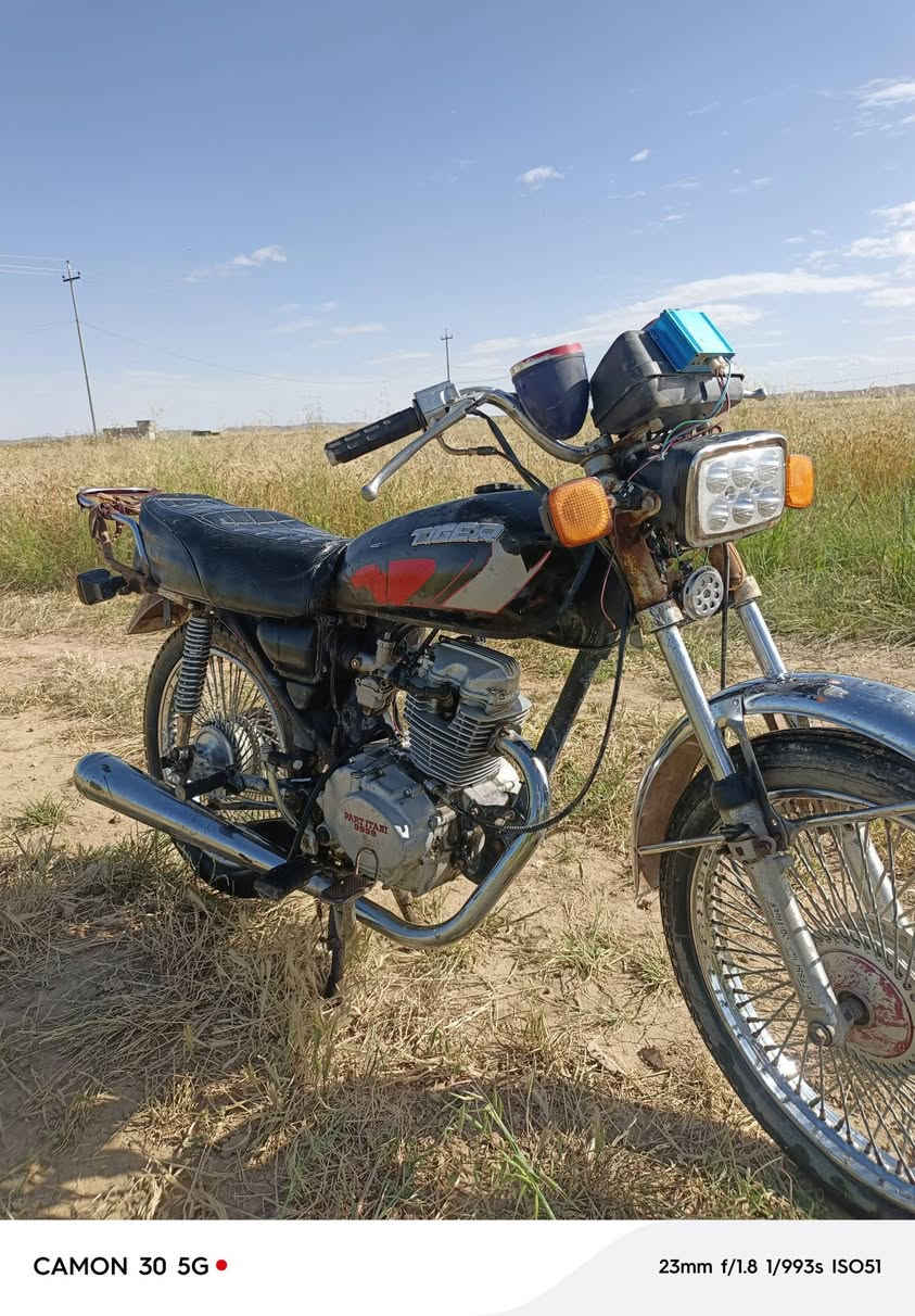ماطور 4كير
.موديل 19 محرك مفتوح
.واير منية شغال
.السعر 200 وبيه مجال
.وأي استفسار الخاص مفتوح


**إذا كنت صاحب هذا الإعلان وتريد حذفه لأي سبب، رجاءا أرسل رسالة إلى الدعم الفني**