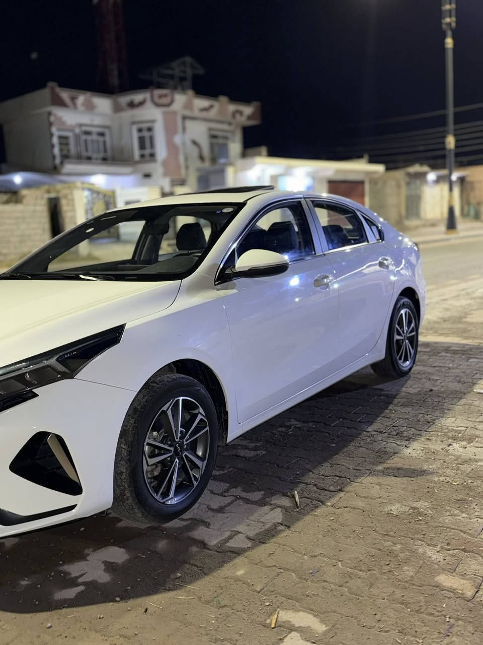 K3 2024  
فول مواصفات 
رقم اربيل 
سونارها مرفق ويه الصور 
السعر 136 وبيها مجال  
***********
