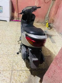 ابريز كابريتر مكينه حلوه وخرسه السعر ب475 وبيه مجال قليل. الرقم 077278...