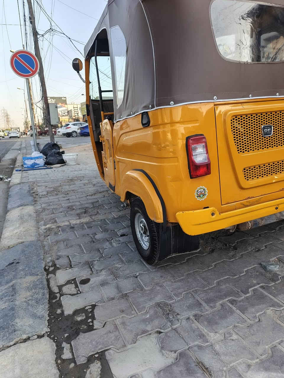 سلام عليكم مكلف بنشر تكتك للبيع مديل ٢٢ رقم سنويه تحويل ثاني يوم المكان بغداد  رقم الهاتف,***********
