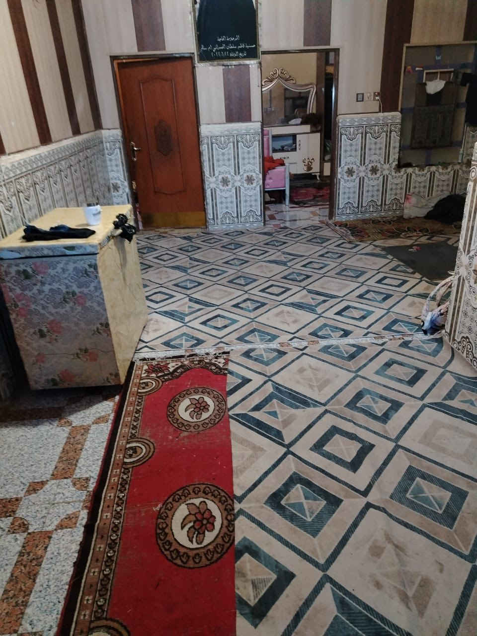 مزرعه للبيع في الشعيبه خلف حي المرتضى مرتسم زراعي بسمي المساحه 10 دونم تحتوي على بيتين سكن مع ديوان خارجي حوالي ٣٥٠ نخله متنوعه وتحتوي على ثلاث جاخور لتربيه العجول وثنين ارتوازيات ماء حلو للتواصل ***********
