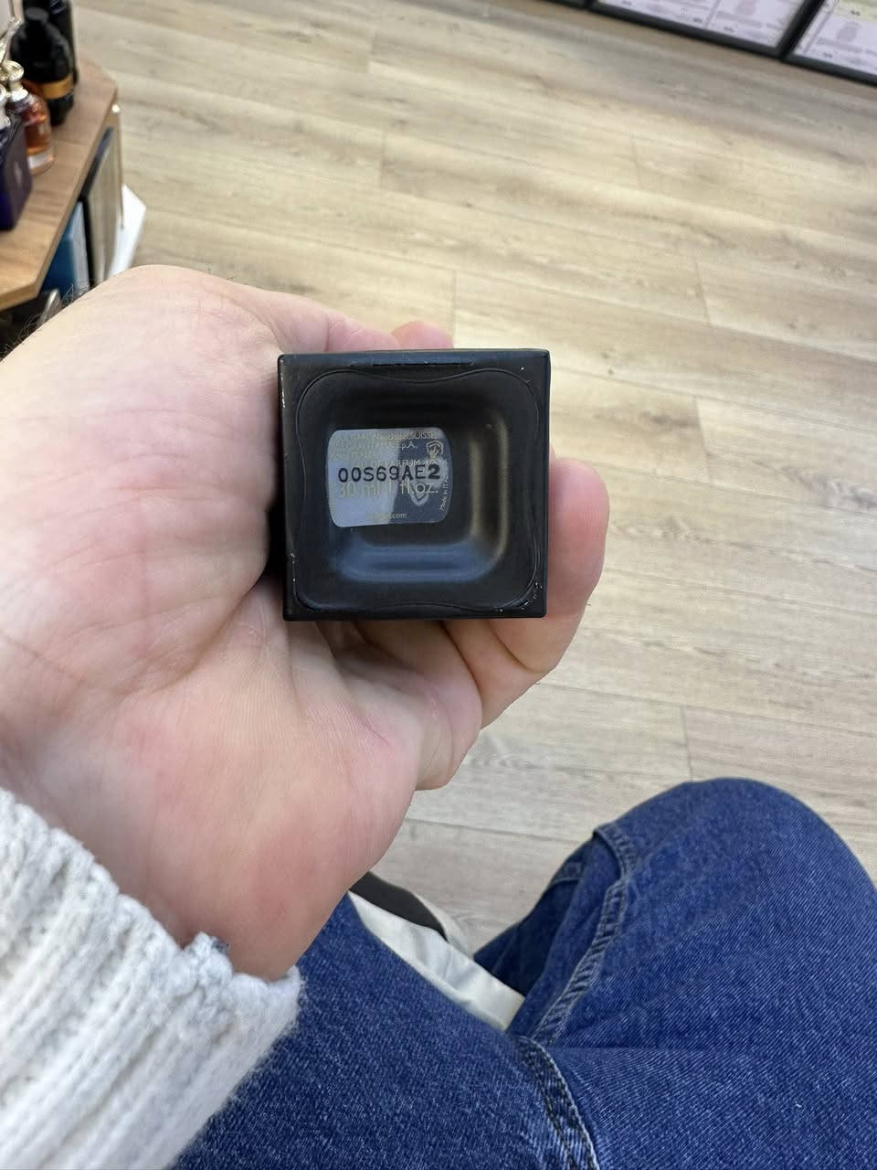 سلام عليكم ورحمة الله وبركاته  متوفر. عدد اوروم من بلكارى ٣٠ مل  سعر. ٤٥دولار فقط


**إذا كنت صاحب هذا الإعلان وتريد حذفه لأي سبب، رجاءا أرسل رسالة إلى الدعم الفني**