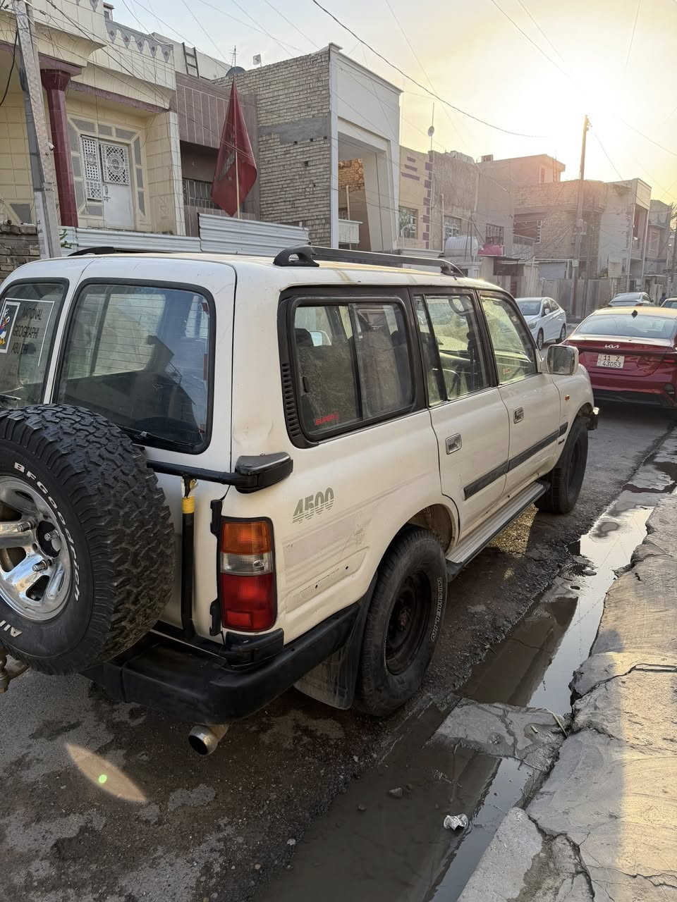 السلام عليكم
لاندكروز موديل 1993
سياره جاهزه من كلشي 
رقم انكليزي وهزه جديده 
السعر:60$ وبيها مجال 
الرقم:***********
المكان:بغداد الحرية
