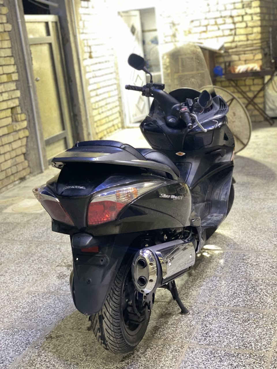 السلام عليكم سلفر جيتي 400 دراجه وكاله علي مدلل جديده كفاله عامه فقط اكو خدش مال وكاله سعرها 24 وبيها مجال حك الجيه الانتصال *********** بغداد الزعفرانيه
