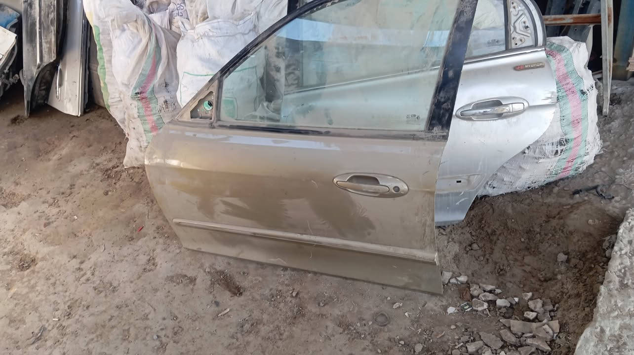 قبغ جنطه وابواب خلفيه سوناتا منغولي لون ذهبي الموقع غزاليه مجمع العربيه ***********
