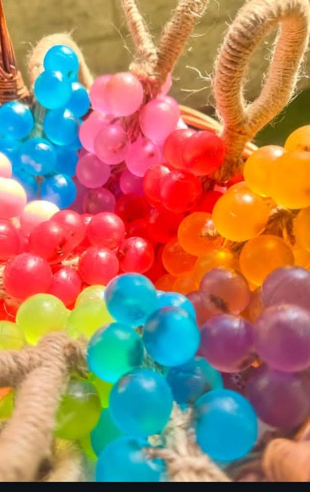 💙
✨🍇 صابون العنب الطبيعي 🍇✨
دللي بشرتك مع لمسة من الطبيعة 💜
صابون عنقود العنب المصنوع يدويًا بعناية ليمنحك:
✔️ ترطيب عميق
✔️ نعومة وانتعاش
✔️ رائحة منعشة تدوم

🌿 100% طبيعي – لأن بشرتك تستحق الأفضل 🌿
#
#جمالك ـ يستاهل ـ الاحسن #  
سعر فقط 8


**إذا كنت صاحب هذا الإعلان وتريد حذفه لأي سبب، رجاءا أرسل رسالة إلى الدعم الفني**