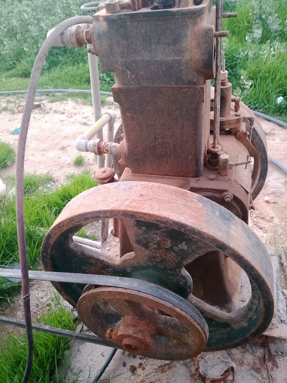 يوجد لستر للبيع نوع توبلاند. مع مولده (10KV).. اتصال
***********
