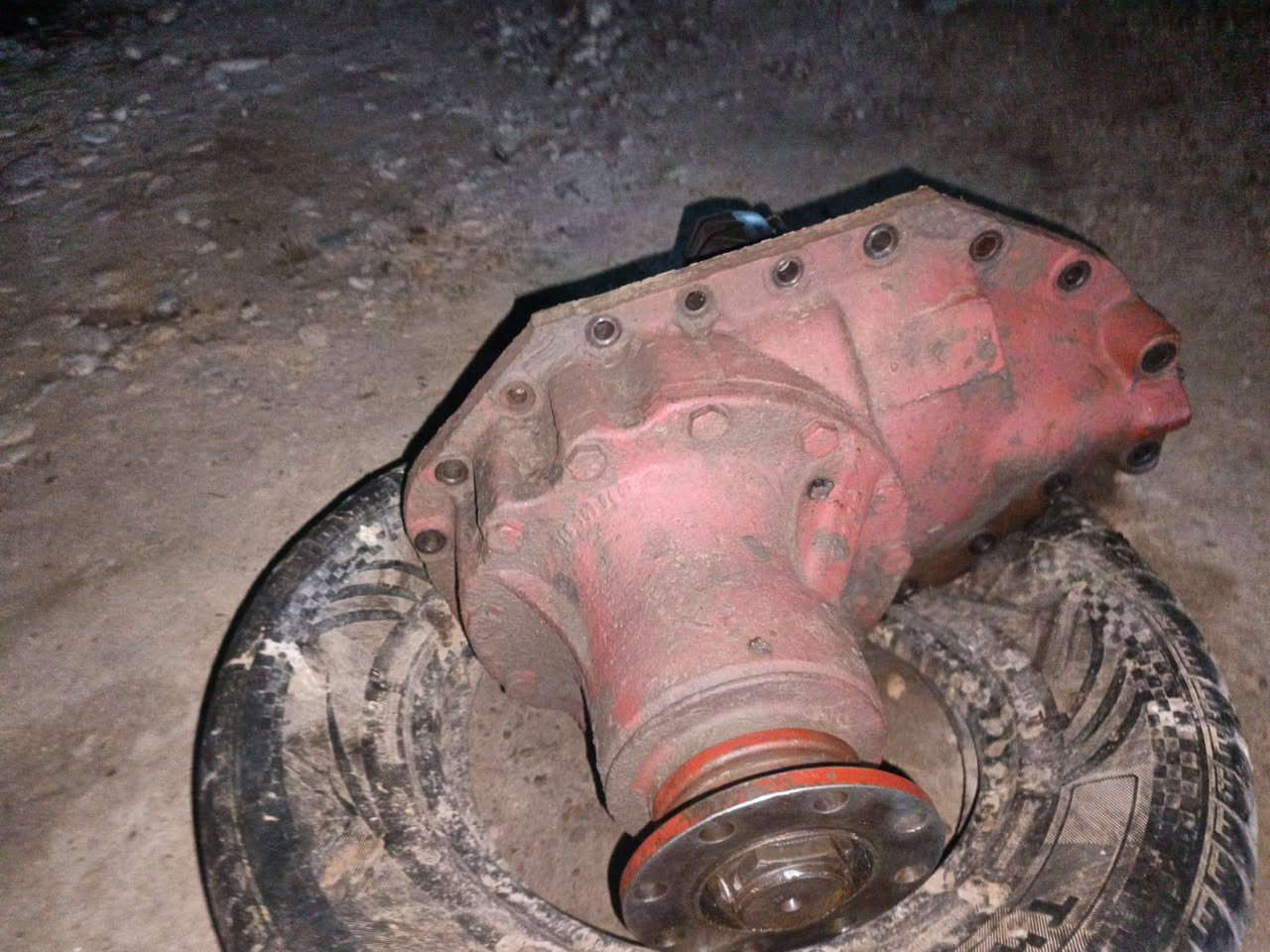 السلام عليكم
للبيع جعمقه اكسل اقجم 18 بعدها وضع شركه 
السعر 600 ألف وبيها مجال 

للاستفسار اتصل, ***********
