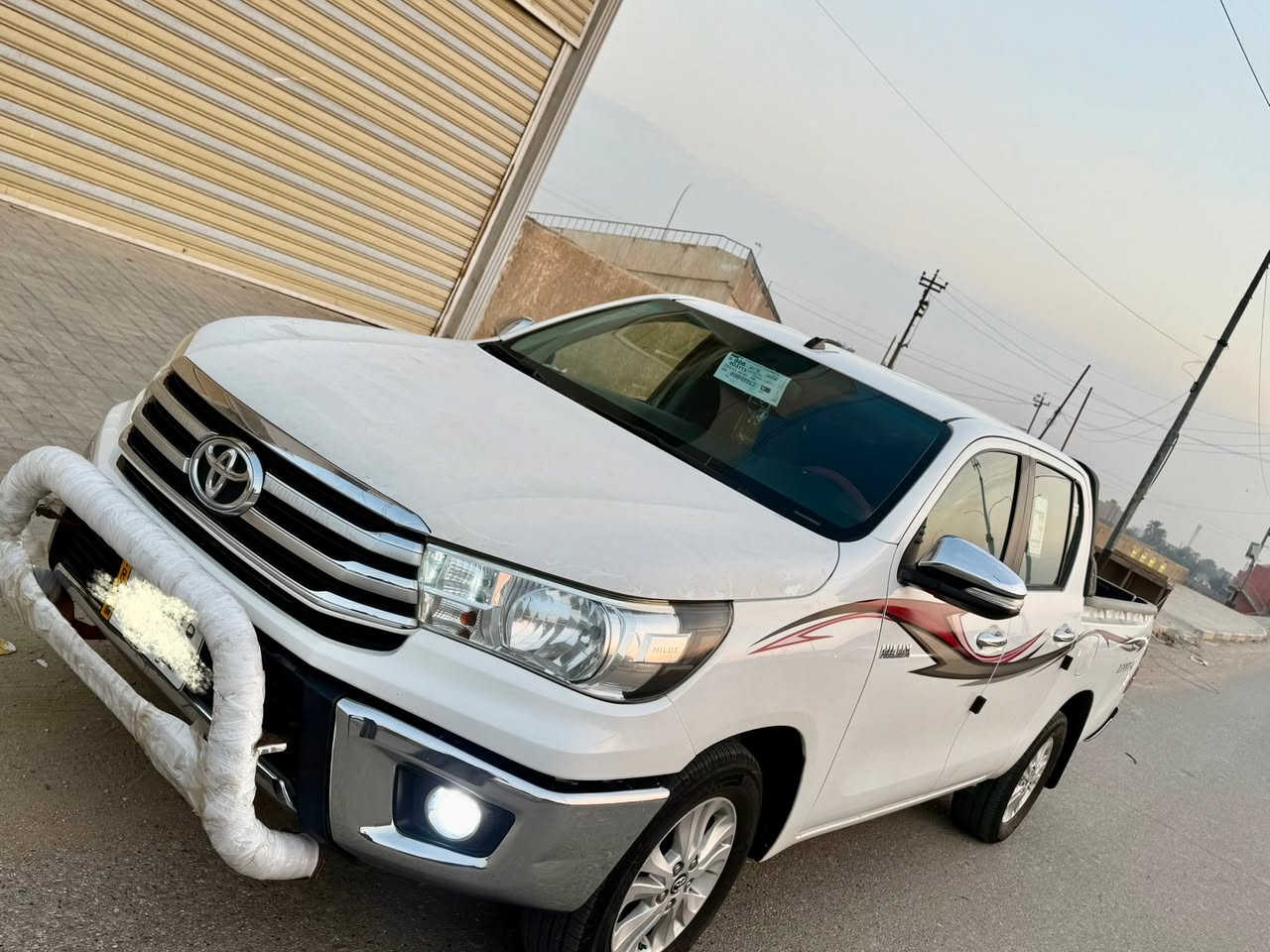 السلام عليكم للبيع بيكم تيوتا هايلوكس مديل 2017فول اوتماتيك رقم مثنى بسمي سنويه جديده  ل27 جاهزه جاهزه السياره مكينه كير حداديه تبريد تخم تاير ما ناقصه برغي سياره خير من الله سياره مكفوله كفاله عامه السعر 235وبيه مجال لاستفسار ***********اامكان بل سماوه ❤️
