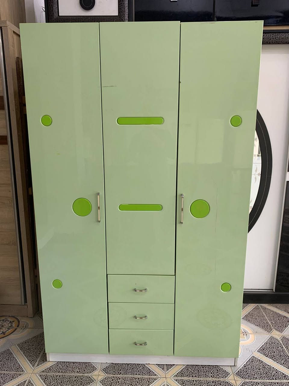 غرفه شبابيه نظيفه
مستعمله شي قليل
بسعر مناسب
حي الشرطه مقابيل مجمع البيت الاوربي
‏‪078-297-00075‬‏ ابو نور
