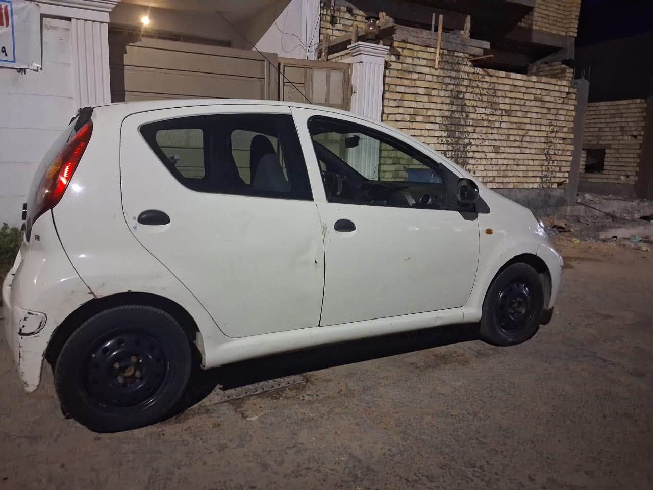السلام عليكم BYD للبيع f0 موديل ٢٠١٣ باسمي سيارة السعر ٤٠ ورقة تبريد شغال مكينة جديدة استعمال شخصي ***********
