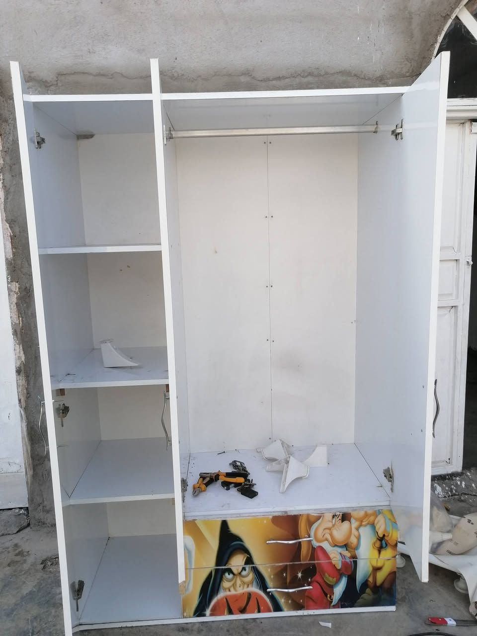 غراض مال  بيت للبيع
نظيف كلهن
***********
***********
 كركوك
