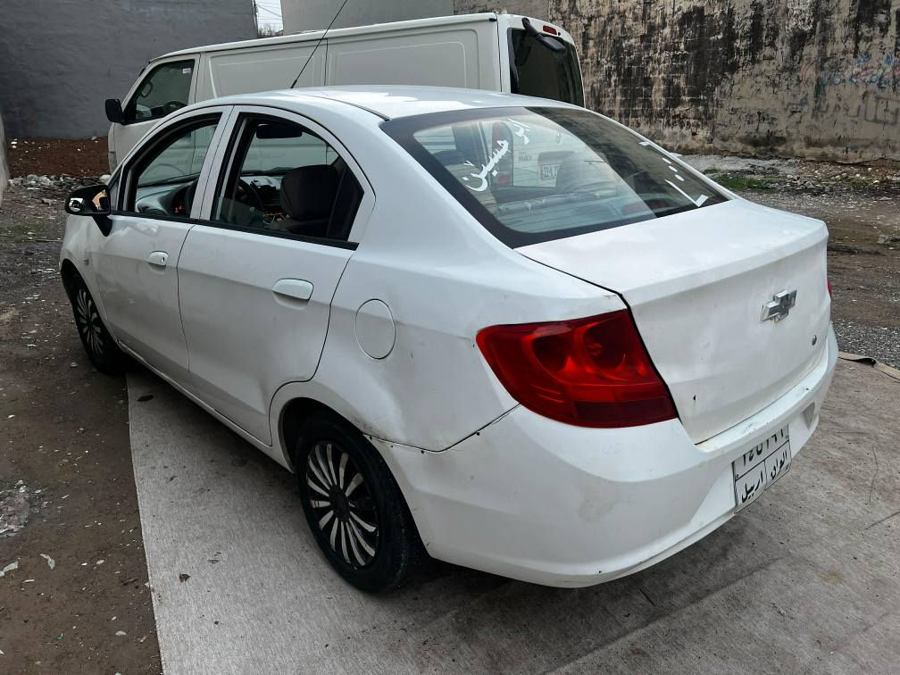 بەناوی خوای بەخشندە 
شوفرلێت سایڵ 2012
گێڕ عادی گیڕو مەکینەی بەشەرت
کارەباییو تەبرید سارد و گەرم بەشەرت
2 پارچەو پەڵەیەک بۆیاخی هەیە بەبێ ناوگرتن 
سەیارەکە ماڵی دۆسته هی مەعرەز نیه بەناوی خۆمانەوەیە وەکالەو تەحویل و غەرامە بەشەرت
تایەو باتری و سێرڤسی کاملی تازە بۆ کراوە 
57 گەڵاو مەعمەلەیەکی برایانە لە سلێمانیم 
*********** السليمانية, العراق
