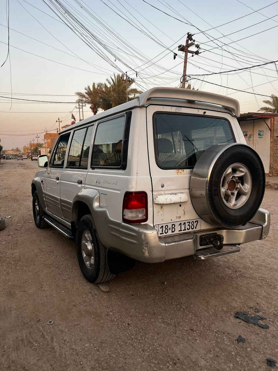 كالوبر 2001
رقم بابل انكيزي تحويل ثاني يوم 
هزتها بعدها 
كير ومكينه مكفولات كير عادي 
تخم تير 
صدر جديد 🆕 
ما نقصها برغي 
سعرها 58$ وبيها مجال 

‭***********‬
